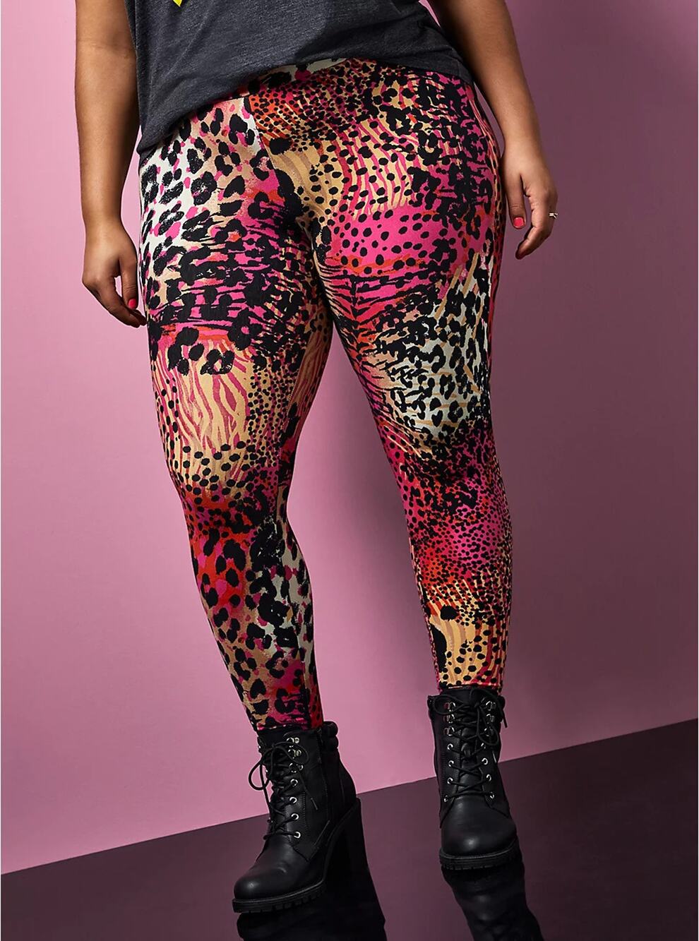 Torrid Betsey Johnson Full Length Leopard Leggings Plus Size: 2X (18/20)